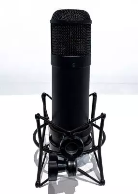 ART Pro Audio - Multi-Pattern Premium Tube Microphone Outfit 2